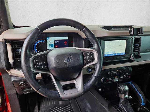Certified 2022 Ford Bronco Wildtrak AWD/4WD image 18