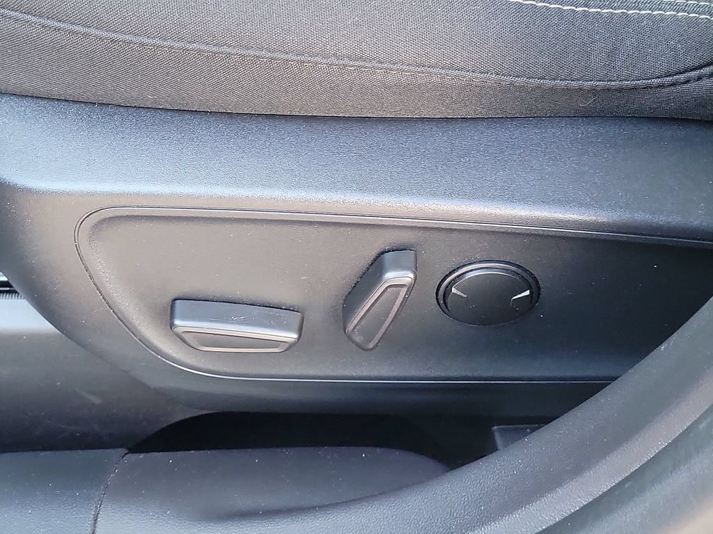 Certified 2024 Ford Escape Active FWD image 23