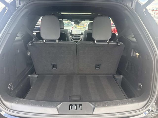 Certified 2025 Ford Explorer ST AWD/4WD image 6