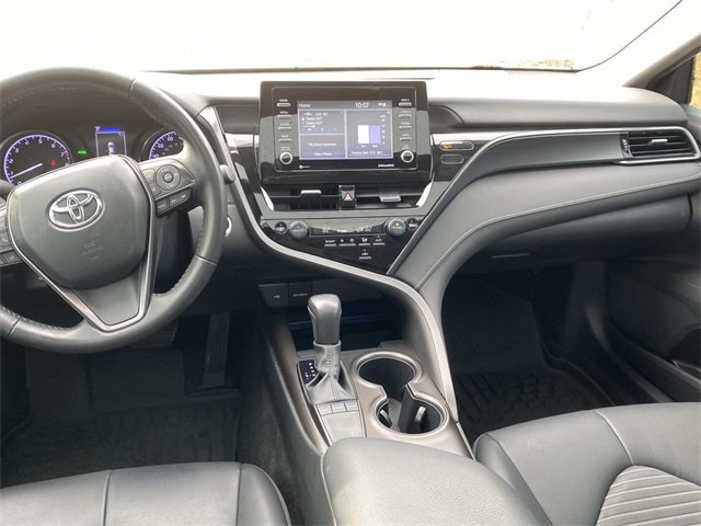 Used 2023 Toyota Camry SE image 18
