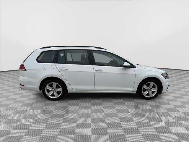 Used 2018 Volkswagen Golf SE FWD image 9