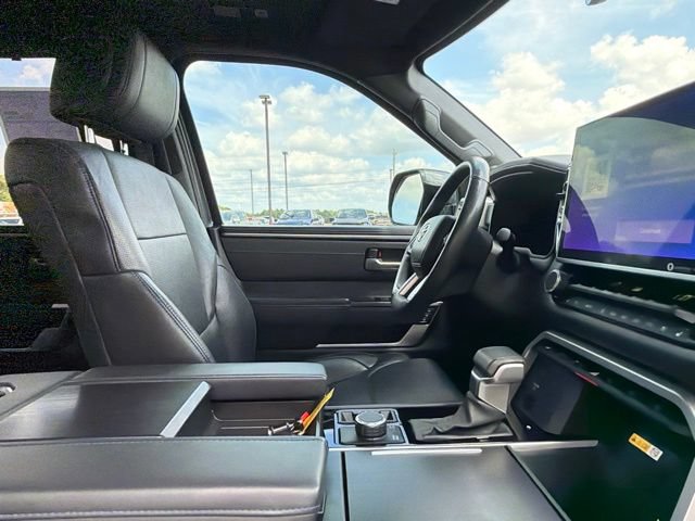 Used 2023 Toyota Tundra Platinum AWD/4WD image 24