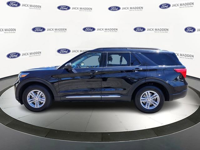 Certified 2022 Ford Explorer XLT w/ Equipment Group 202A AWD/4WD image 2