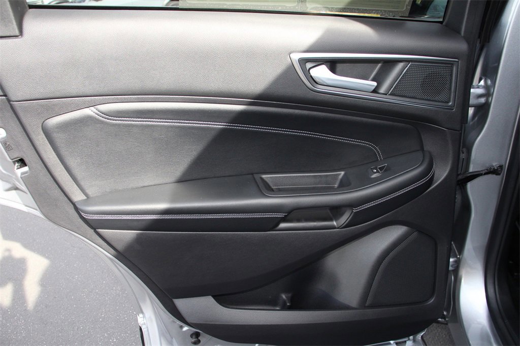 Certified 2022 Ford Edge Titanium image 18