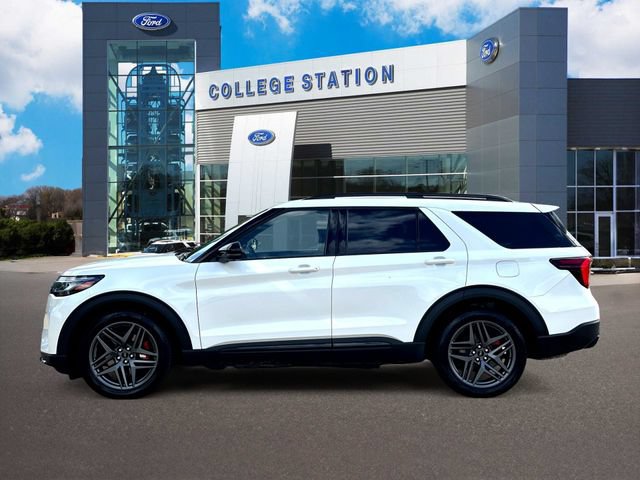 Certified 2025 Ford Explorer ST w/ Sun And Sound Package AWD/4WD image 4