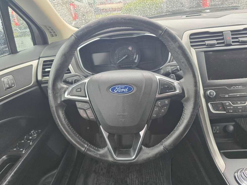 Certified 2019 Ford Fusion SEL image 12