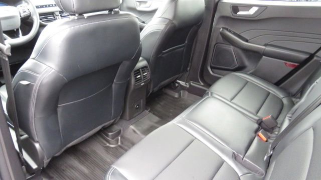 Certified 2023 Ford Escape Platinum image 11