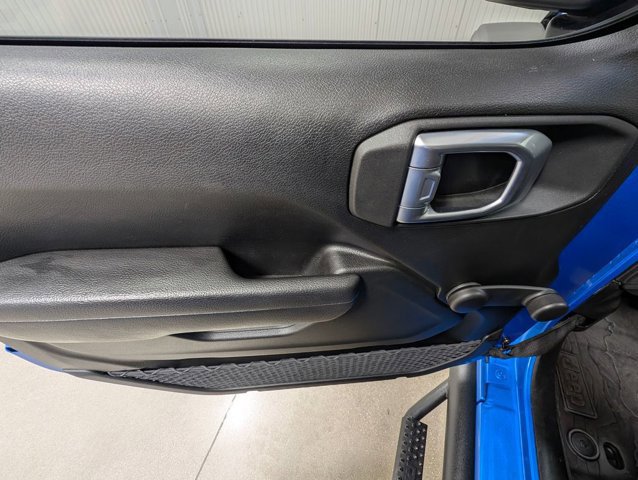 Used 2023 Jeep Wrangler Sport AWD/4WD image 15