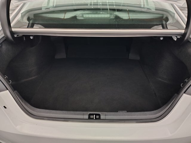 Used 2019 Toyota Camry SE FWD image 16