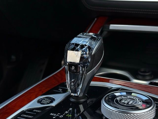 Used 2024 BMW ALPINA XB7 AWD/4WD image 41