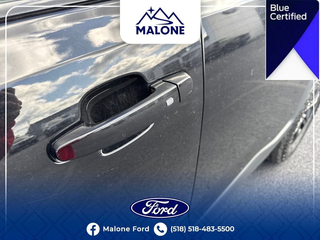 Used 2022 GMC Acadia AT4 w/ Preferred Package AWD/4WD image 16
