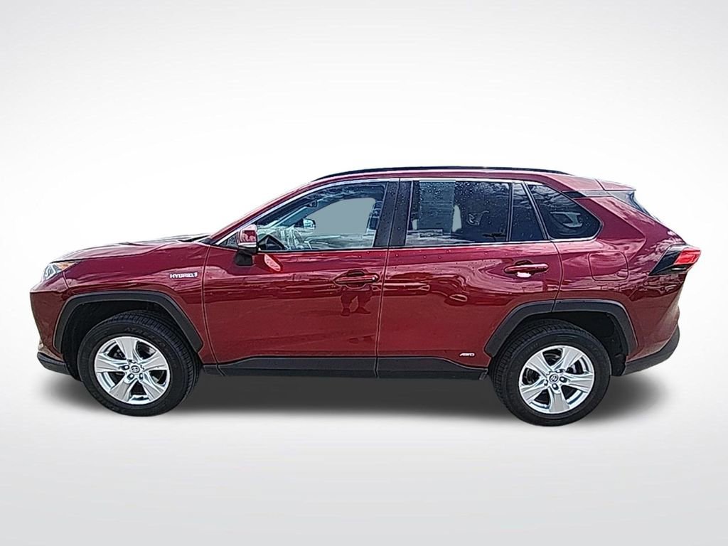 Used 2020 Toyota RAV4 XLE w/ Convenience Package AWD/4WD image 4