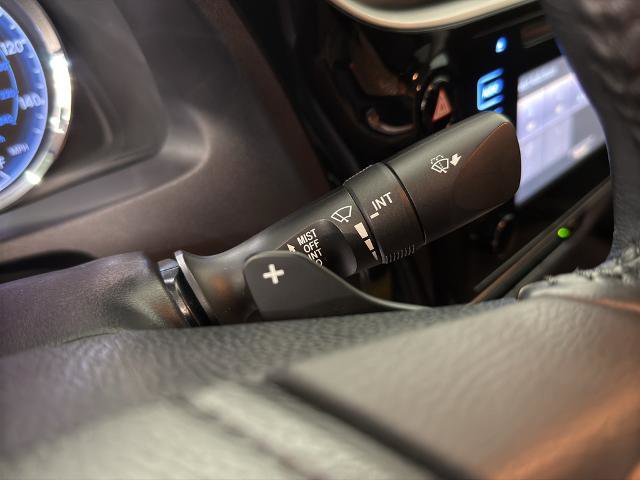 Used 2018 Toyota Corolla SE FWD image 18