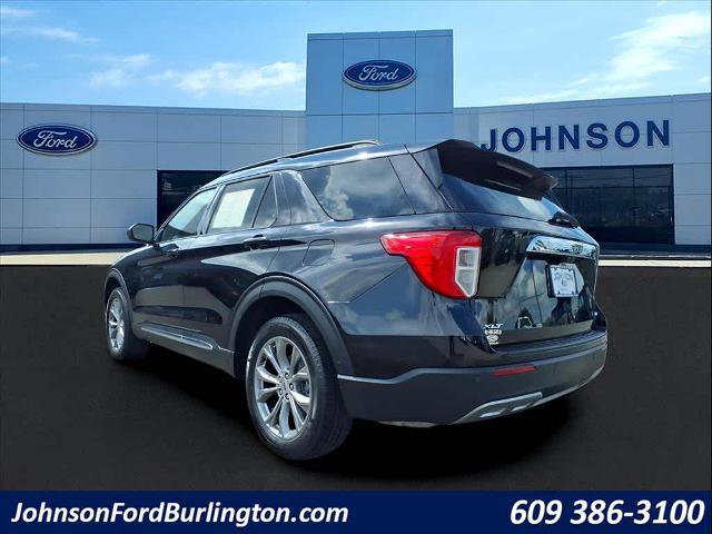 Certified 2022 Ford Explorer XLT w/ Equipment Group 202A image 6