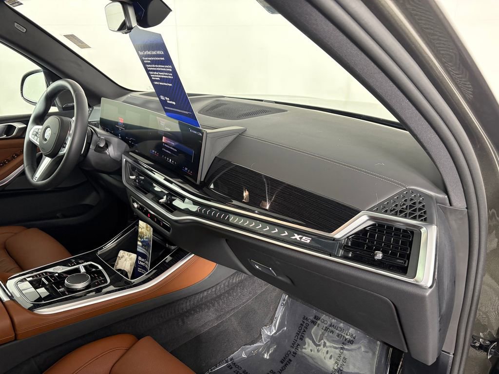 Used 2026 BMW X5 xDrive40i w/ M Sport Package image 56