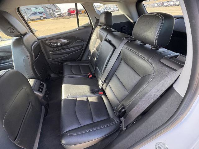 Used 2023 GMC Terrain SLT image 12