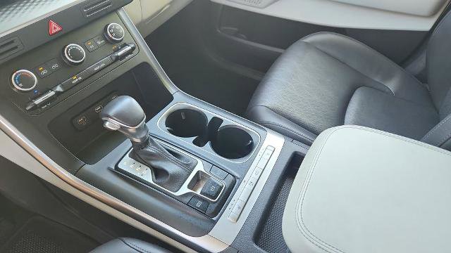 Used 2024 Kia Carnival LX image 14