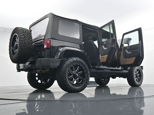 Used 2017 Jeep Wrangler Unlimited Sahara w/ Max Tow Package AWD/4WD image 39