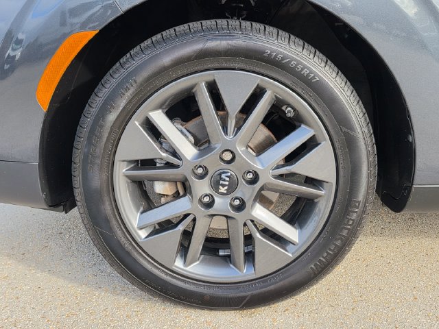 Used 2021 Kia Soul EX FWD image 10