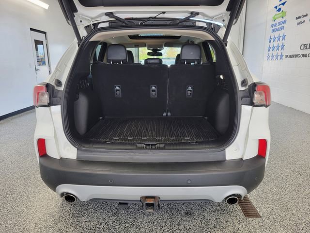 Certified 2020 Ford Escape Titanium AWD/4WD image 24