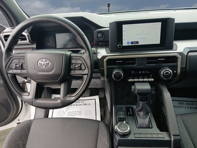 Used 2025 Toyota Tacoma SR5 AWD/4WD image 10