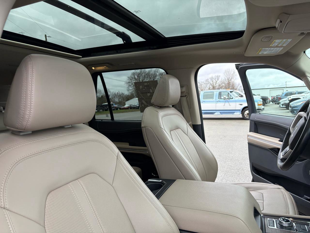 Certified 2024 Ford Expedition Limited image 51