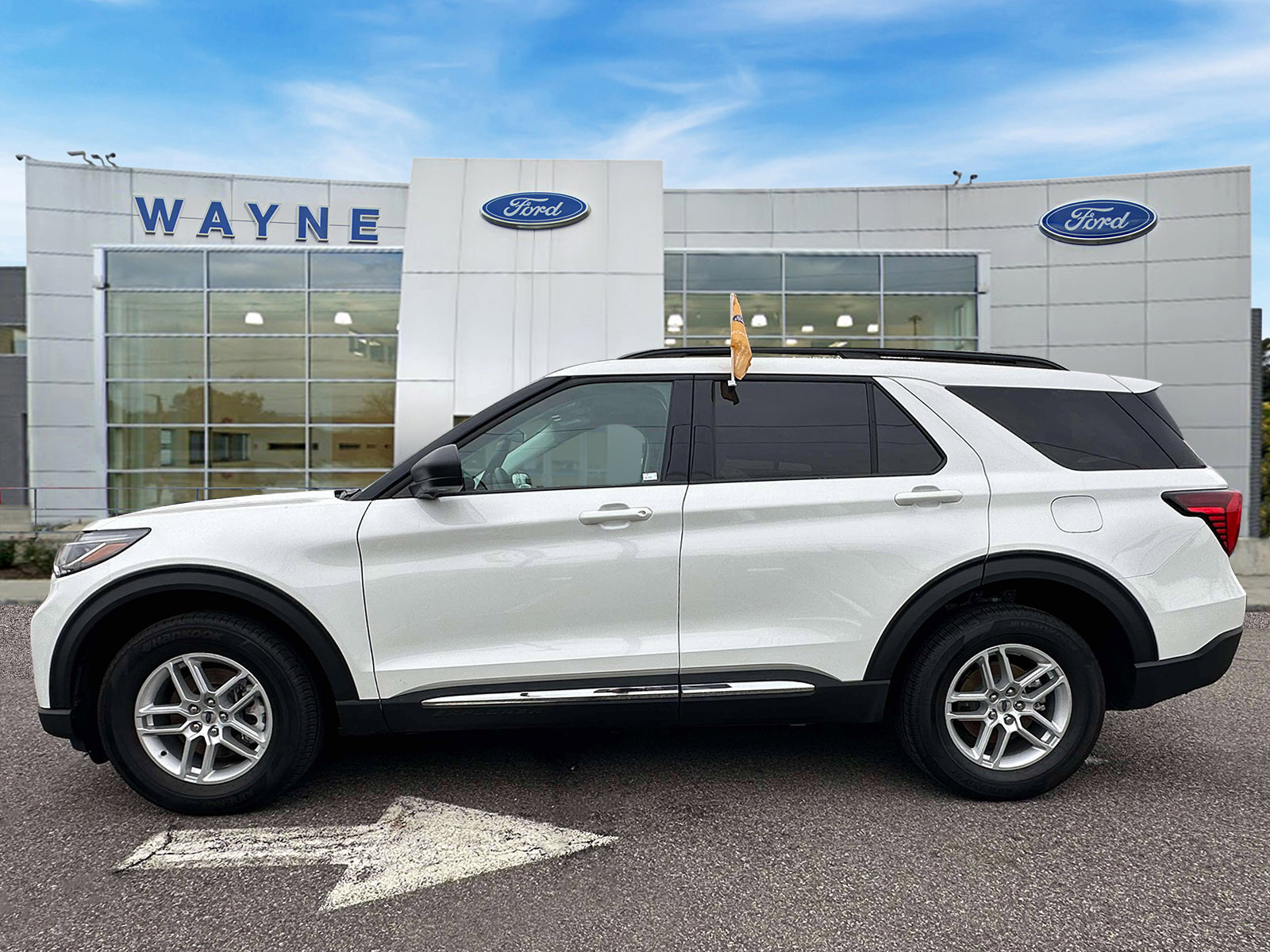 Certified 2025 Ford Explorer Active AWD/4WD image 8