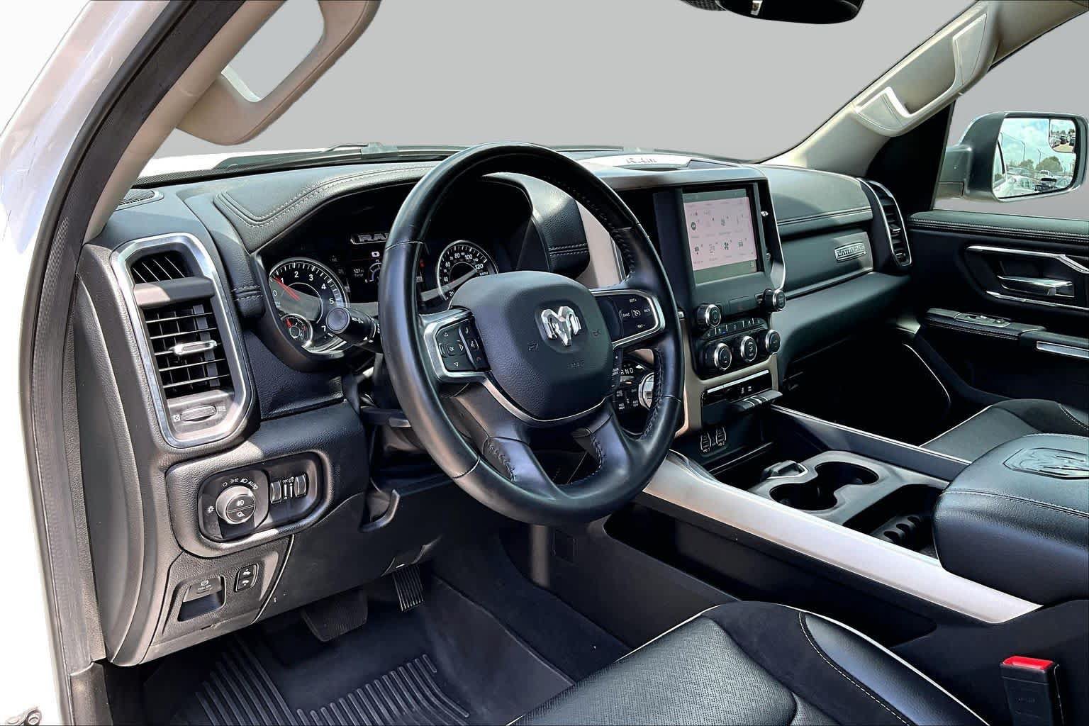 Used 2022 RAM 1500 Laramie AWD/4WD image 21