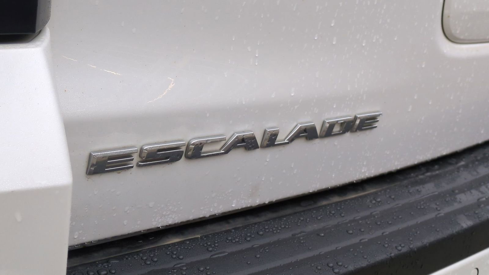 Used 2020 Cadillac Escalade Luxury image 13