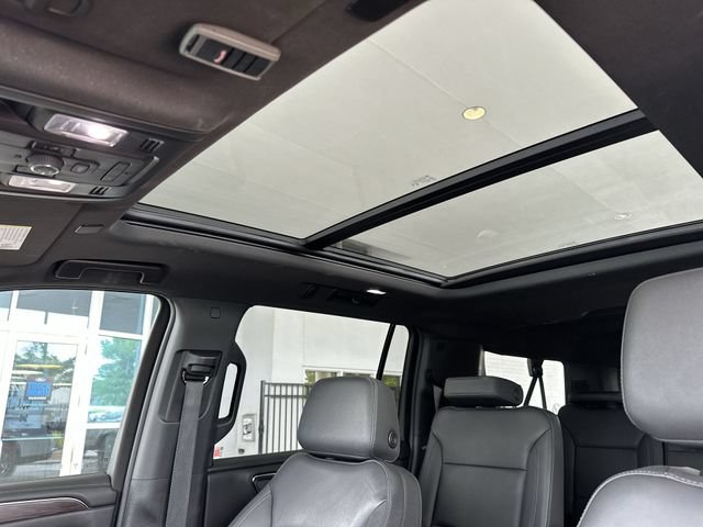 Used 2024 Chevrolet Suburban LT w/ Luxury Package AWD/4WD image 22