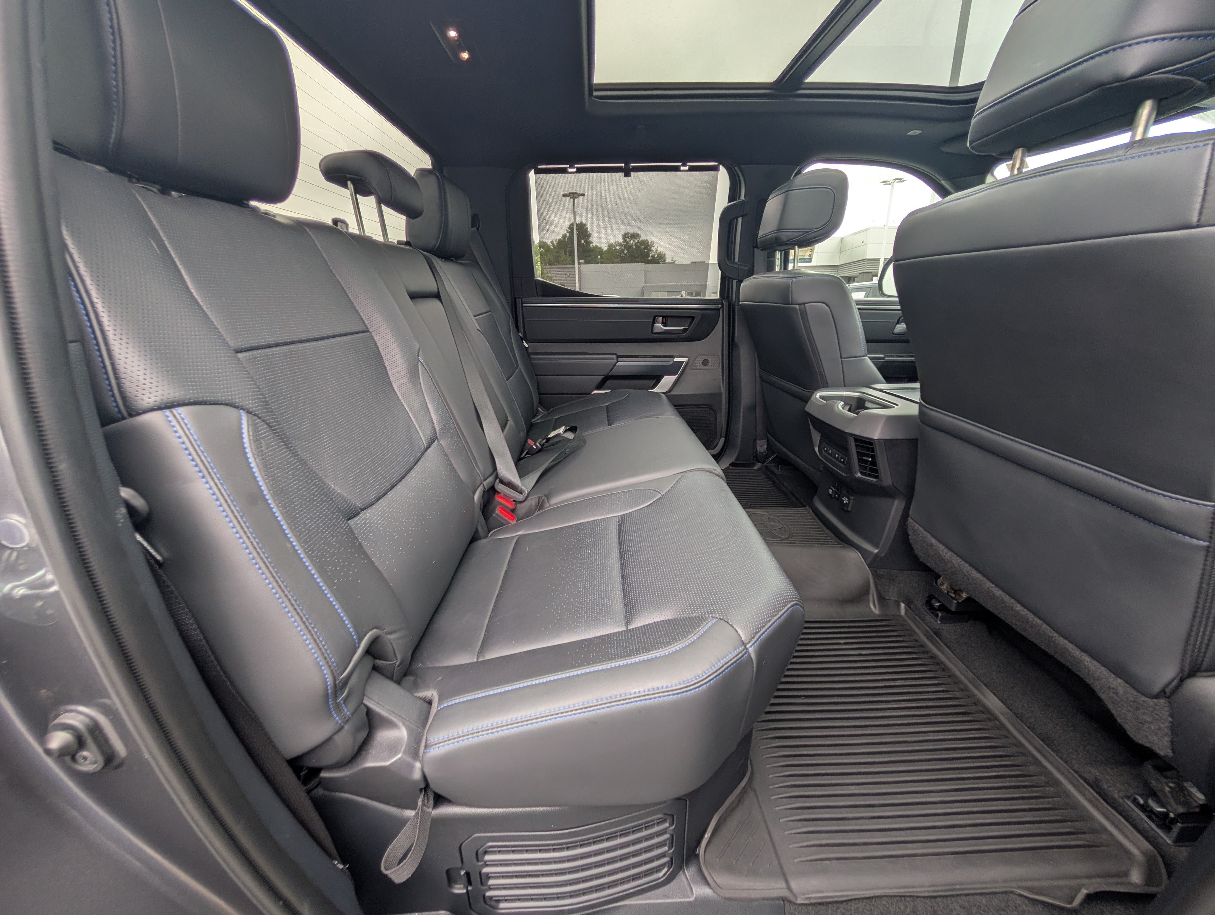 Used 2024 Toyota Tundra Platinum AWD/4WD image 11