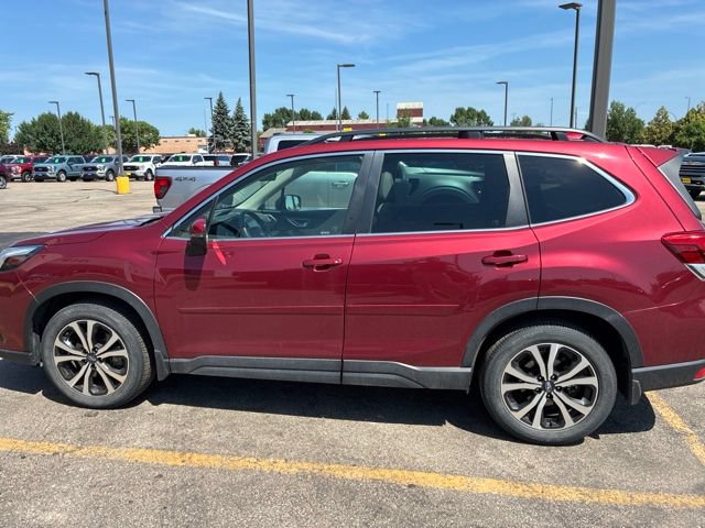 Used 2022 Subaru Forester Limited AWD/4WD image 4