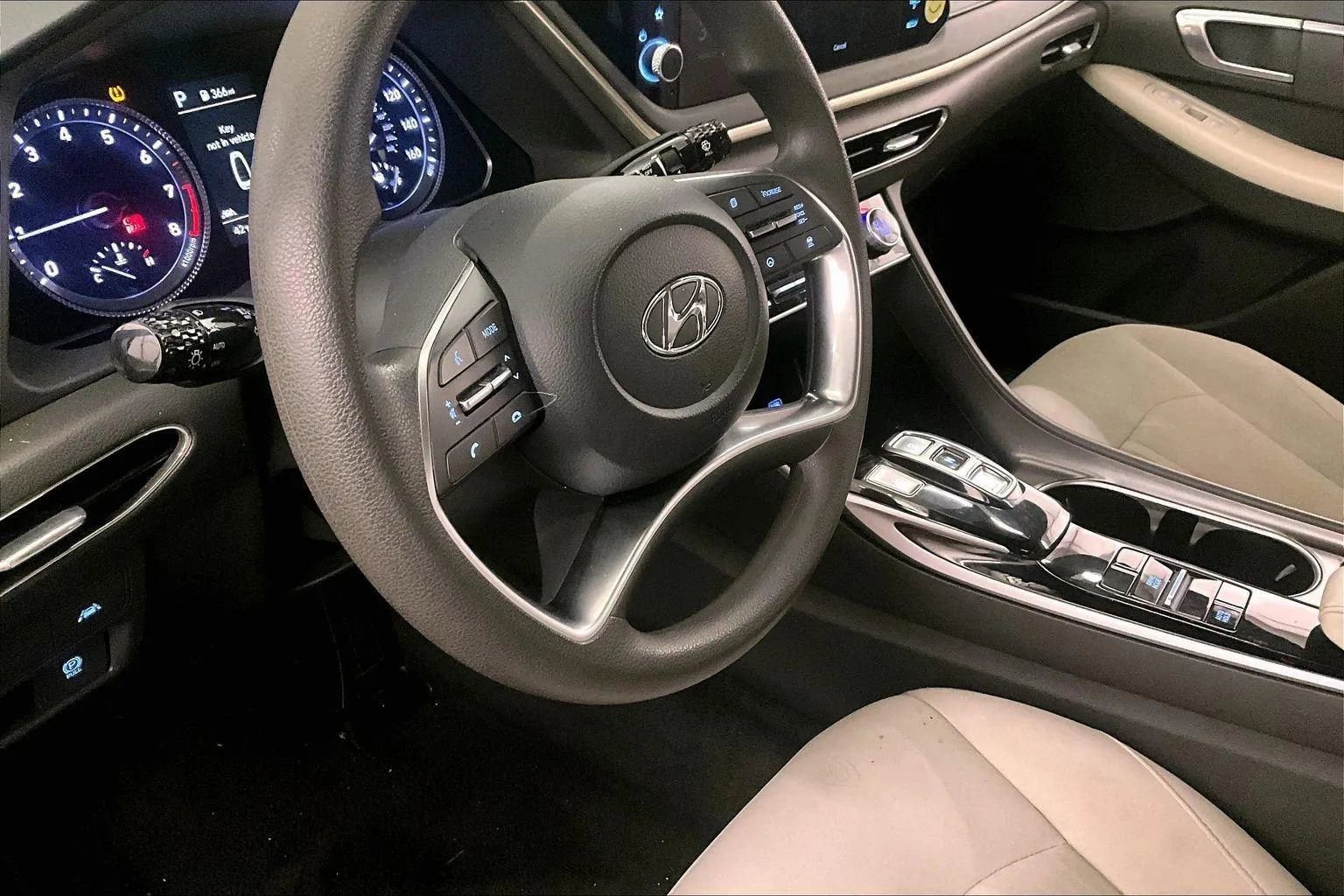 Used 2023 Hyundai Sonata SEL image 12