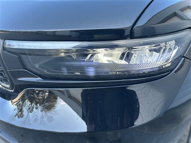 Used 2024 Jeep Grand Cherokee L Altitude image 9