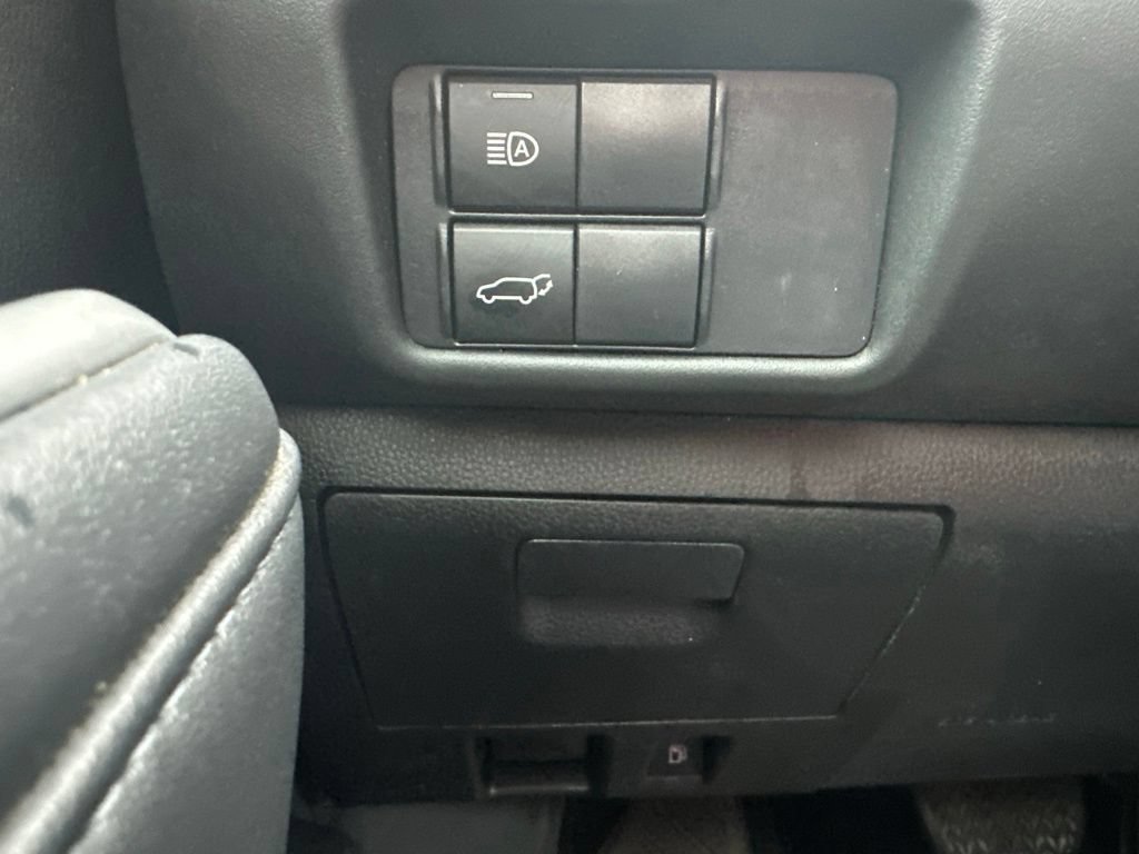 Used 2021 Toyota Highlander XSE AWD/4WD image 39