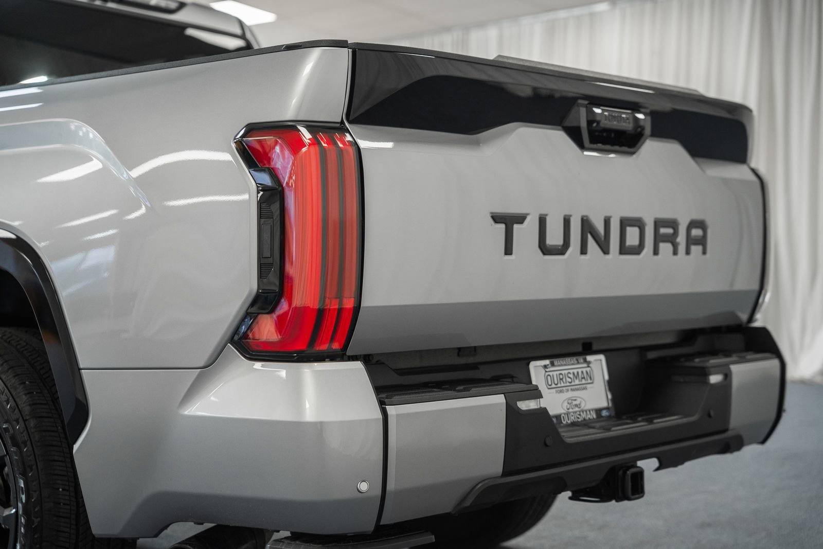 Used 2024 Toyota Tundra Platinum image 6