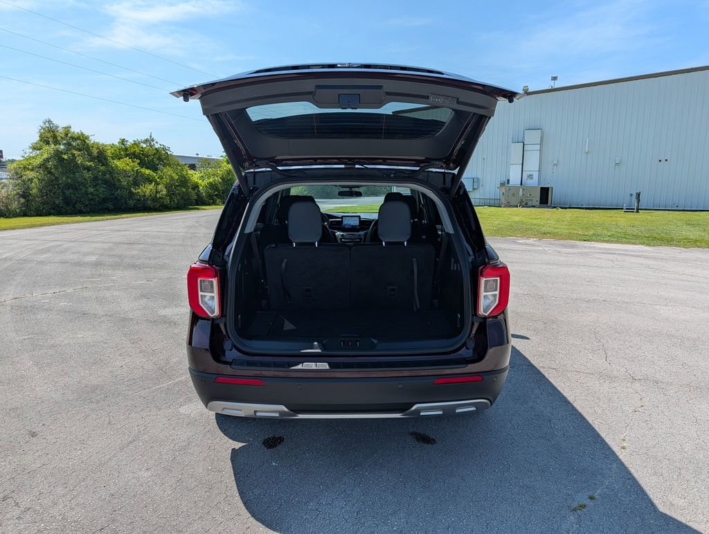 Certified 2023 Ford Explorer XLT w/ Equipment Group 202A RWD image 26