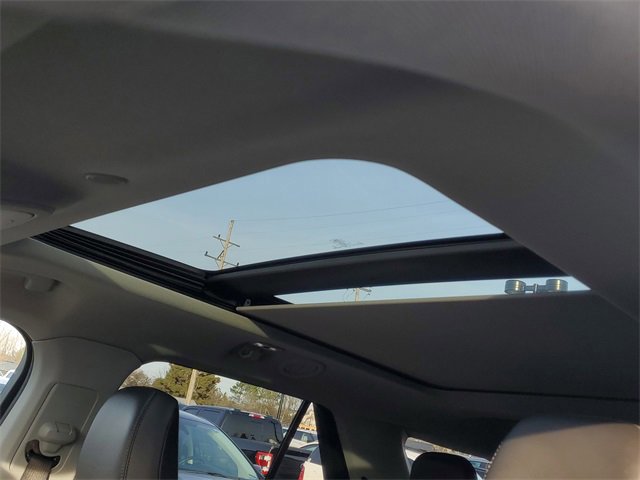 Certified 2022 Ford Explorer XLT w/ Equipment Group 202A image 13