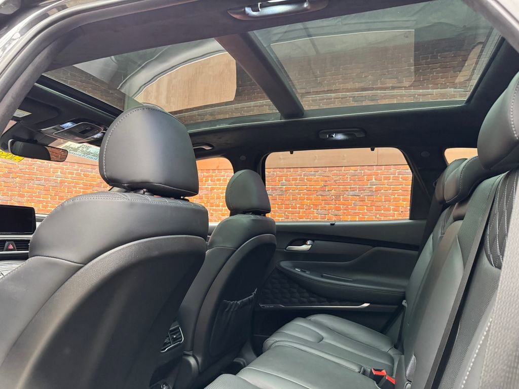 Used 2023 Hyundai Santa Fe Calligraphy w/ Cargo Package AWD/4WD image 3