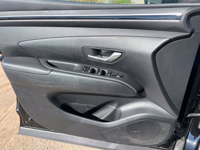 Used 2022 Hyundai Tucson SE FWD image 16