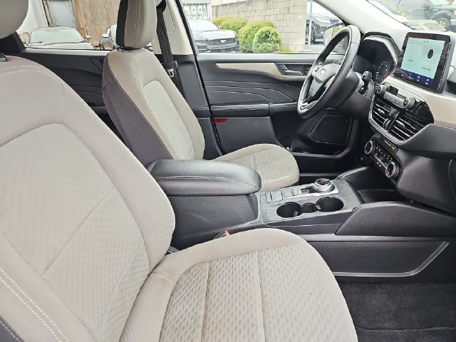 Certified 2022 Ford Escape SE w/ Convenience Package FWD image 12