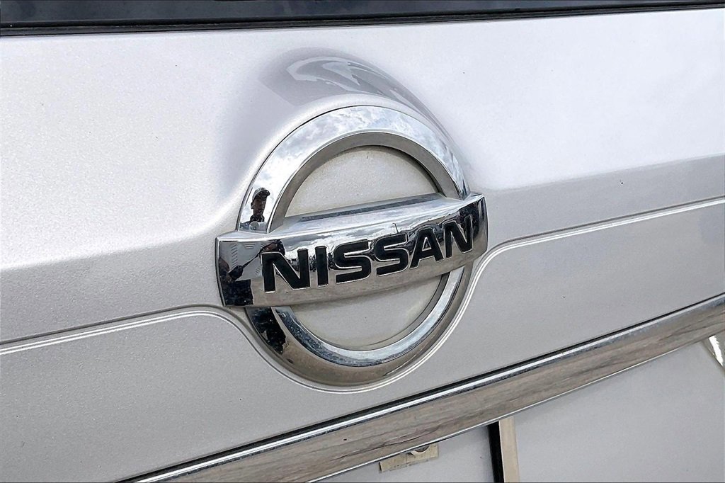 Used 2017 Nissan Rogue SL w/ SL Premium Package image 27