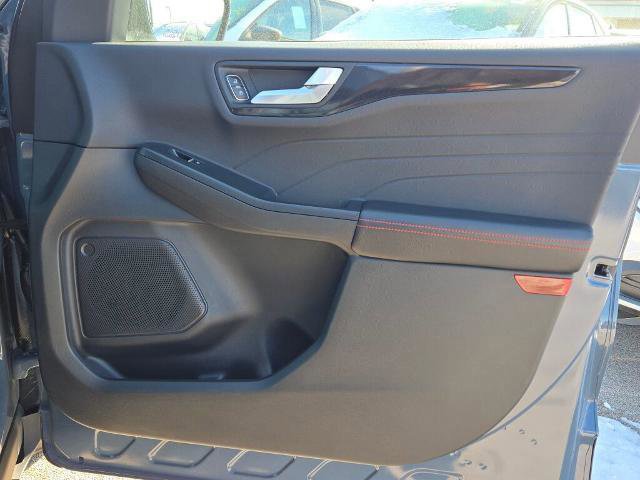 Certified 2025 Ford Escape ST-Line Select image 10