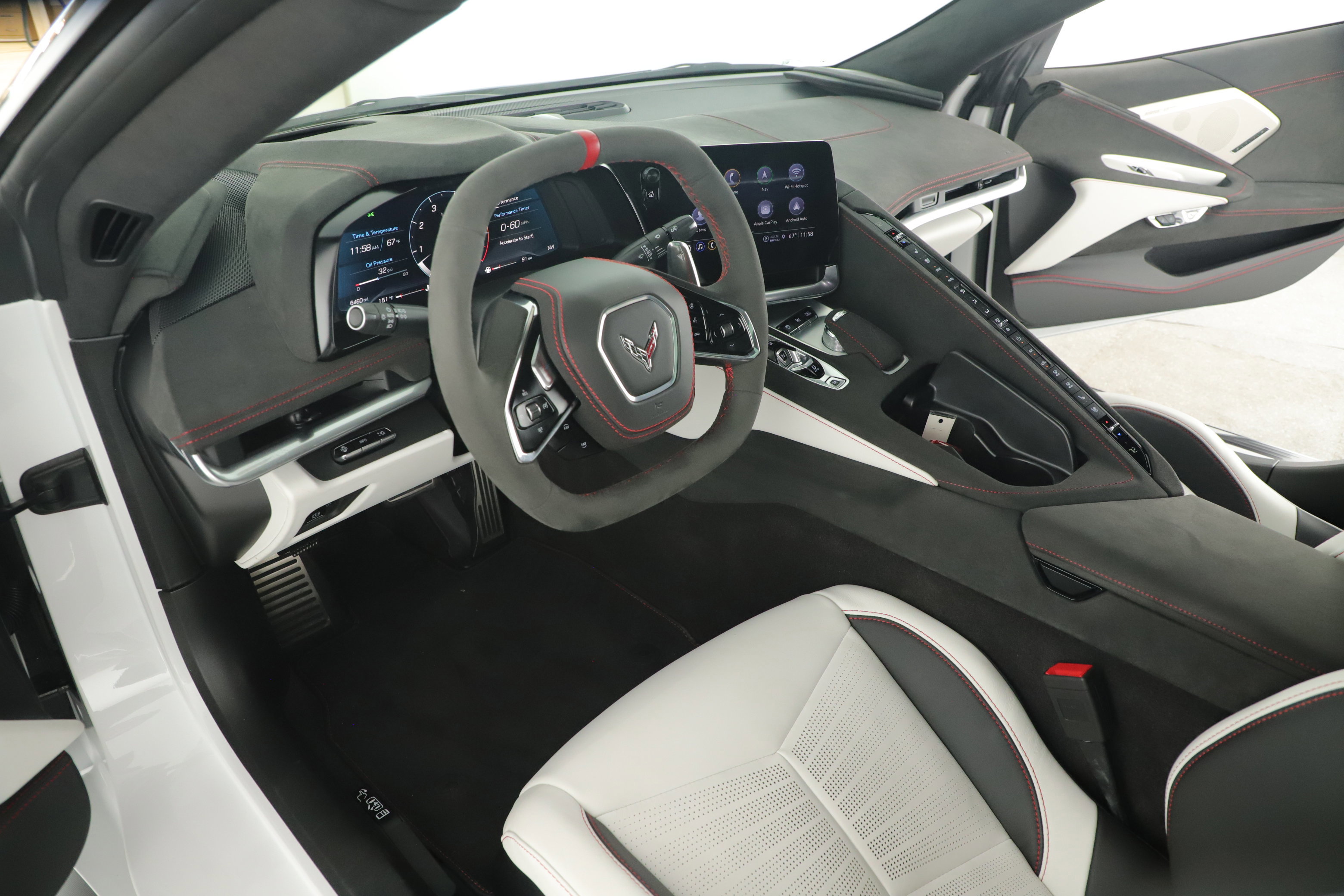 Used 2023 Chevrolet Corvette Stingray Premium Conv w/ Z51 Performance Package image 19