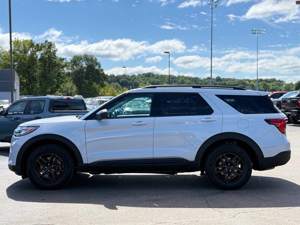 Certified 2026 Ford Explorer Active AWD/4WD image 38