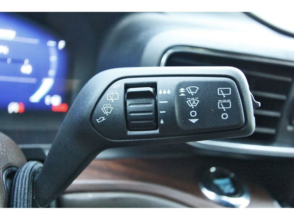 Certified 2023 Ford Explorer King Ranch w/ Technology Package RWD image 18
