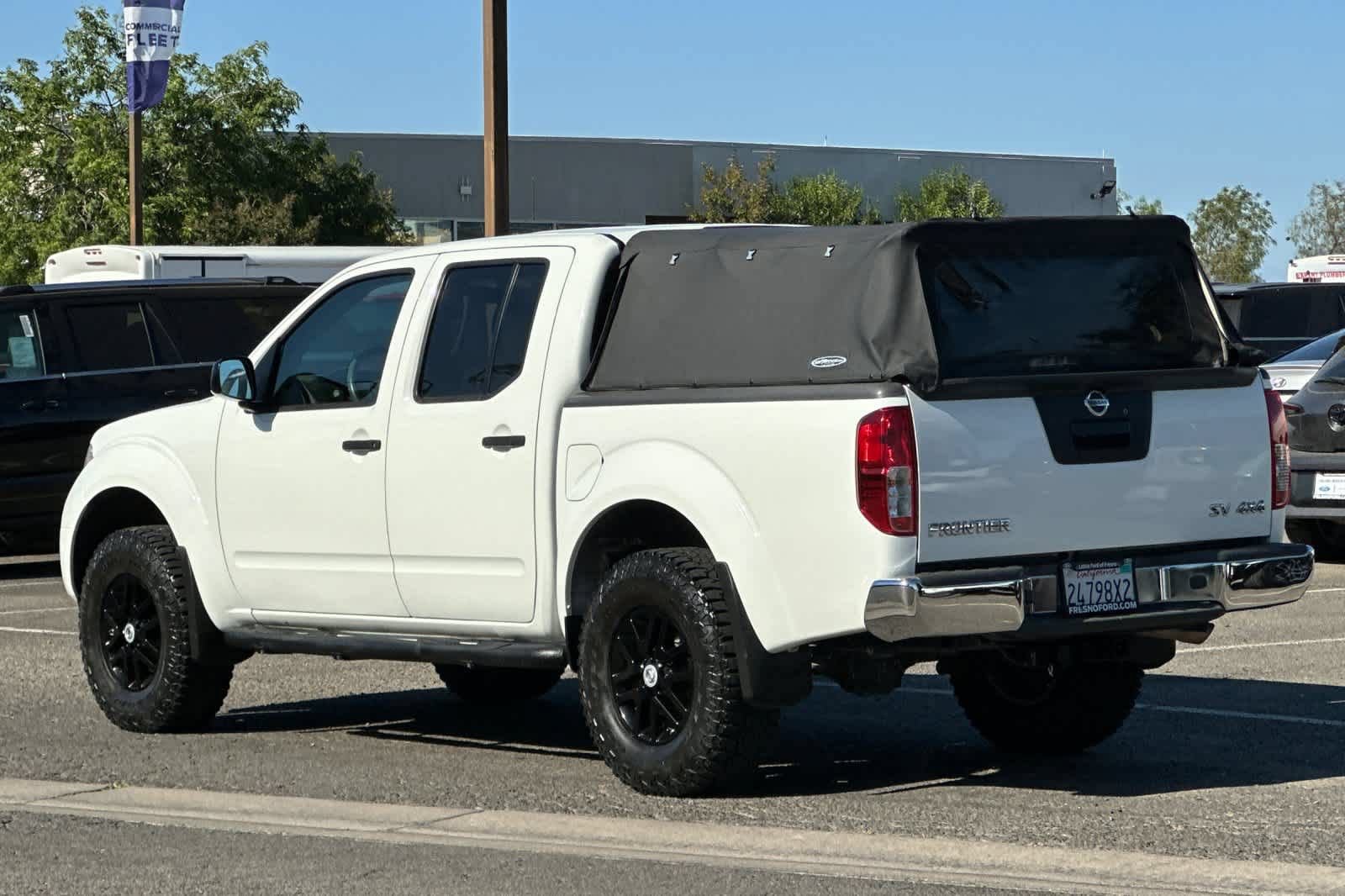 Used 2019 Nissan Frontier SV AWD/4WD image 6