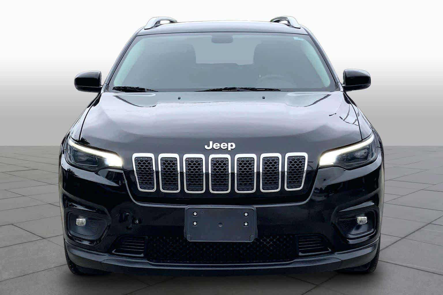 Used 2020 Jeep Cherokee Latitude Plus FWD image 4