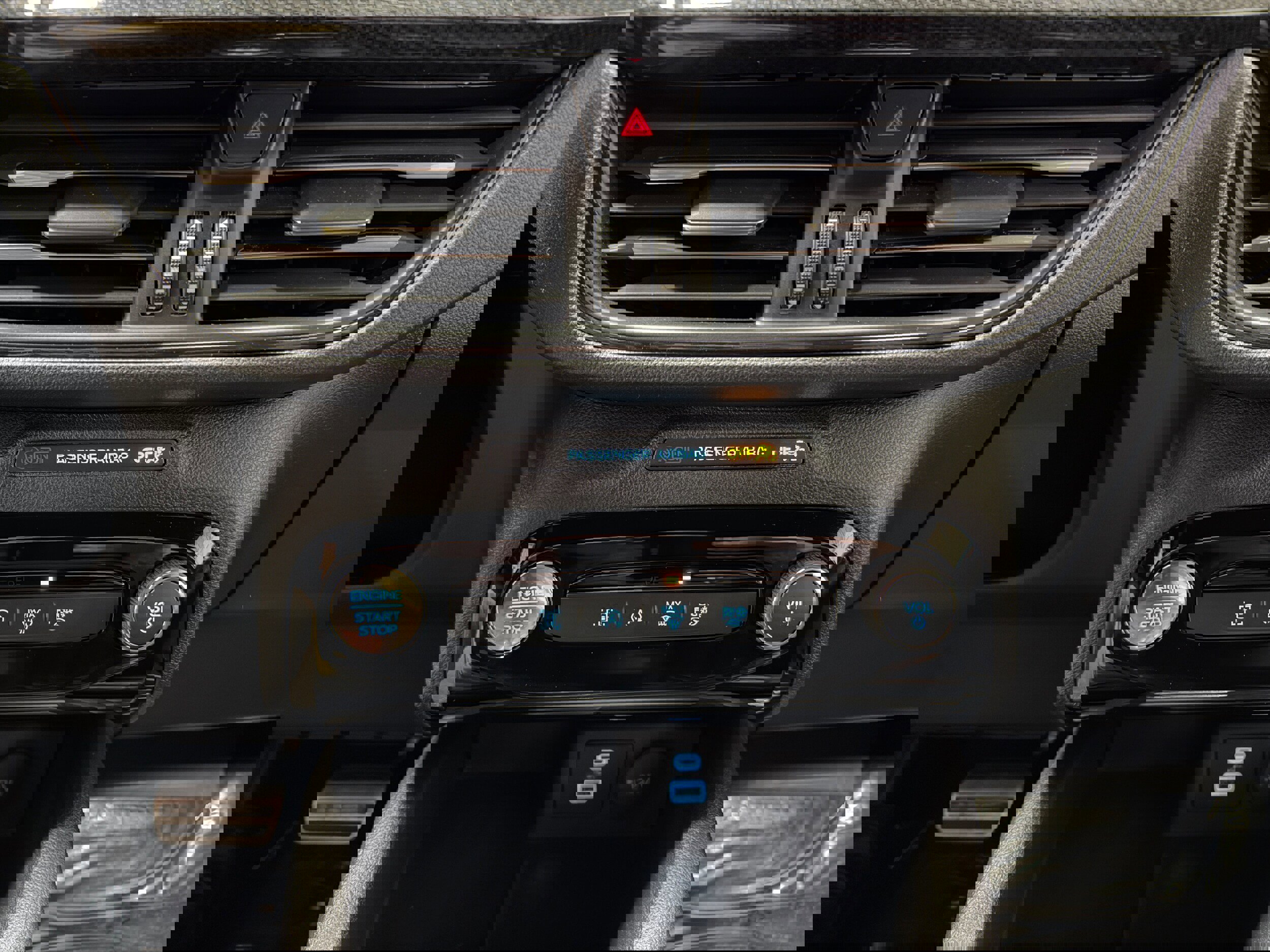 Certified 2023 Ford Escape ST-Line w/ Tech Pack #1 image 24