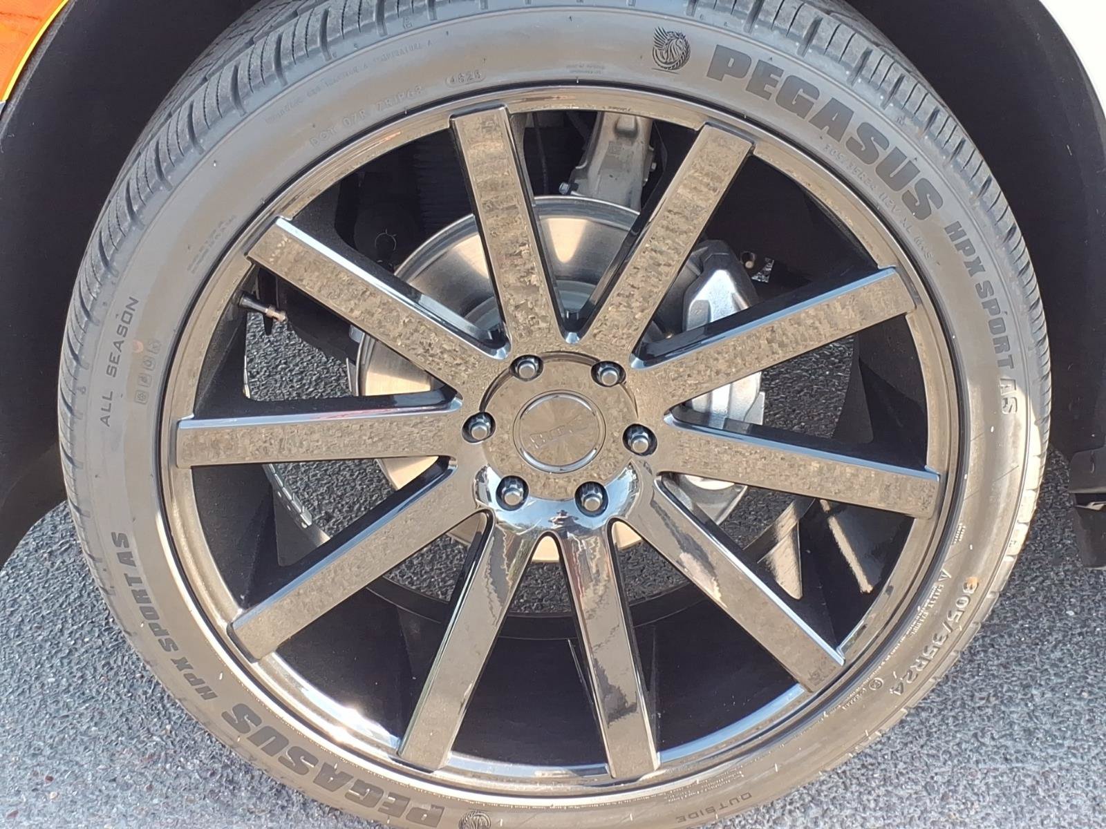 Used 2021 Cadillac Escalade Sport w/ Driver Assist Tech Package AWD/4WD image 9